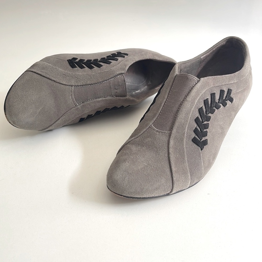 Antra Gray & Black Shoes